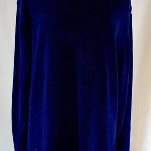 Women's Navy Jumper With Cutout Detail Hem